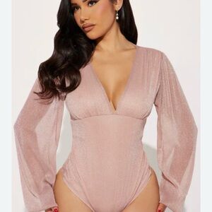 Fashion Nova Rose Shimmer V-Neck Long Sleeve Bodysuit